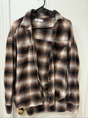 Hollister Brown Cream and Black Plaid Button-Down Shirt SMALL